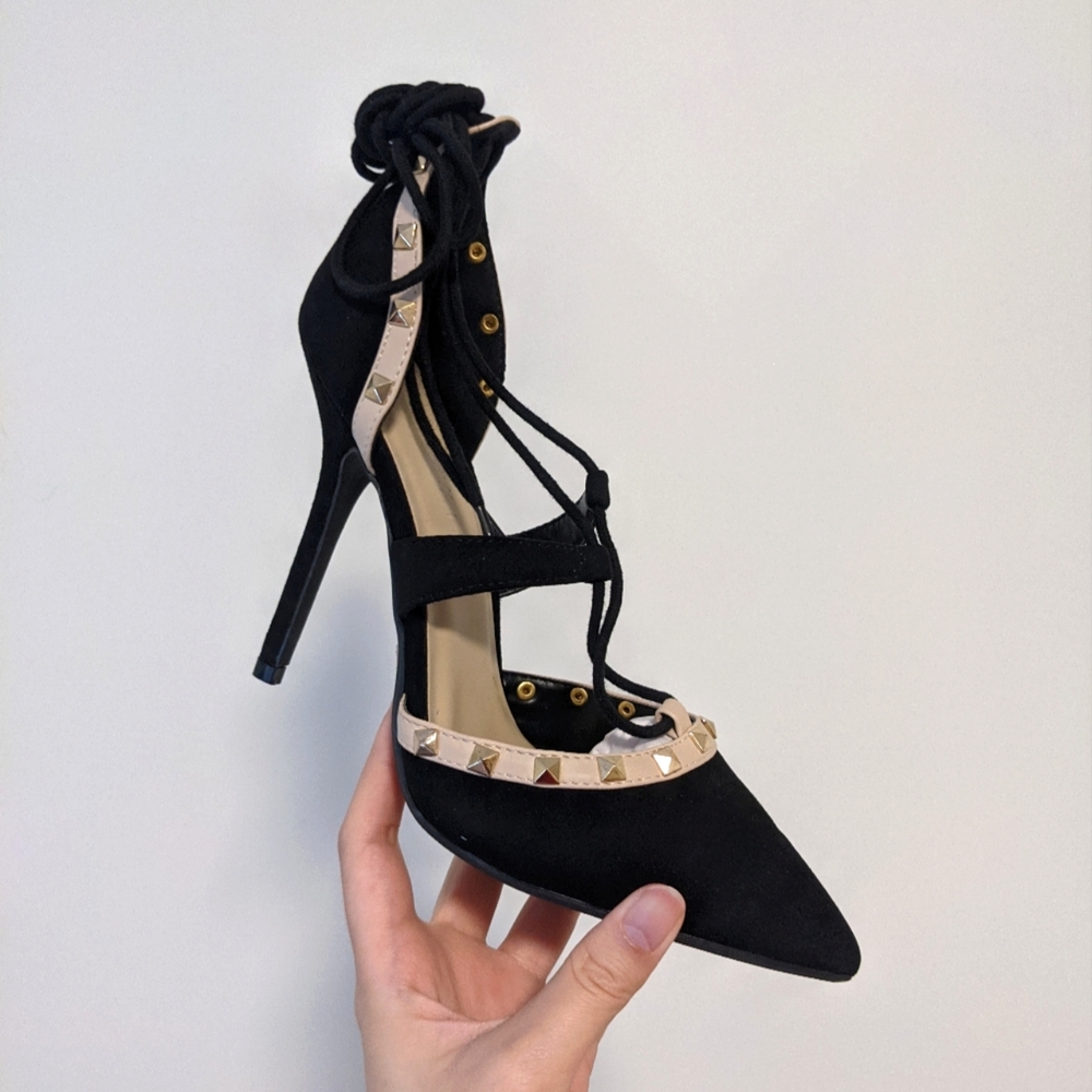xxSOLDxx Studded black heels